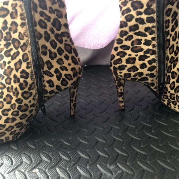 Leopard boots - Picture 3 of 6
